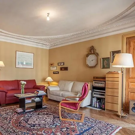 Pleyel - Spacious 5th Floor Views